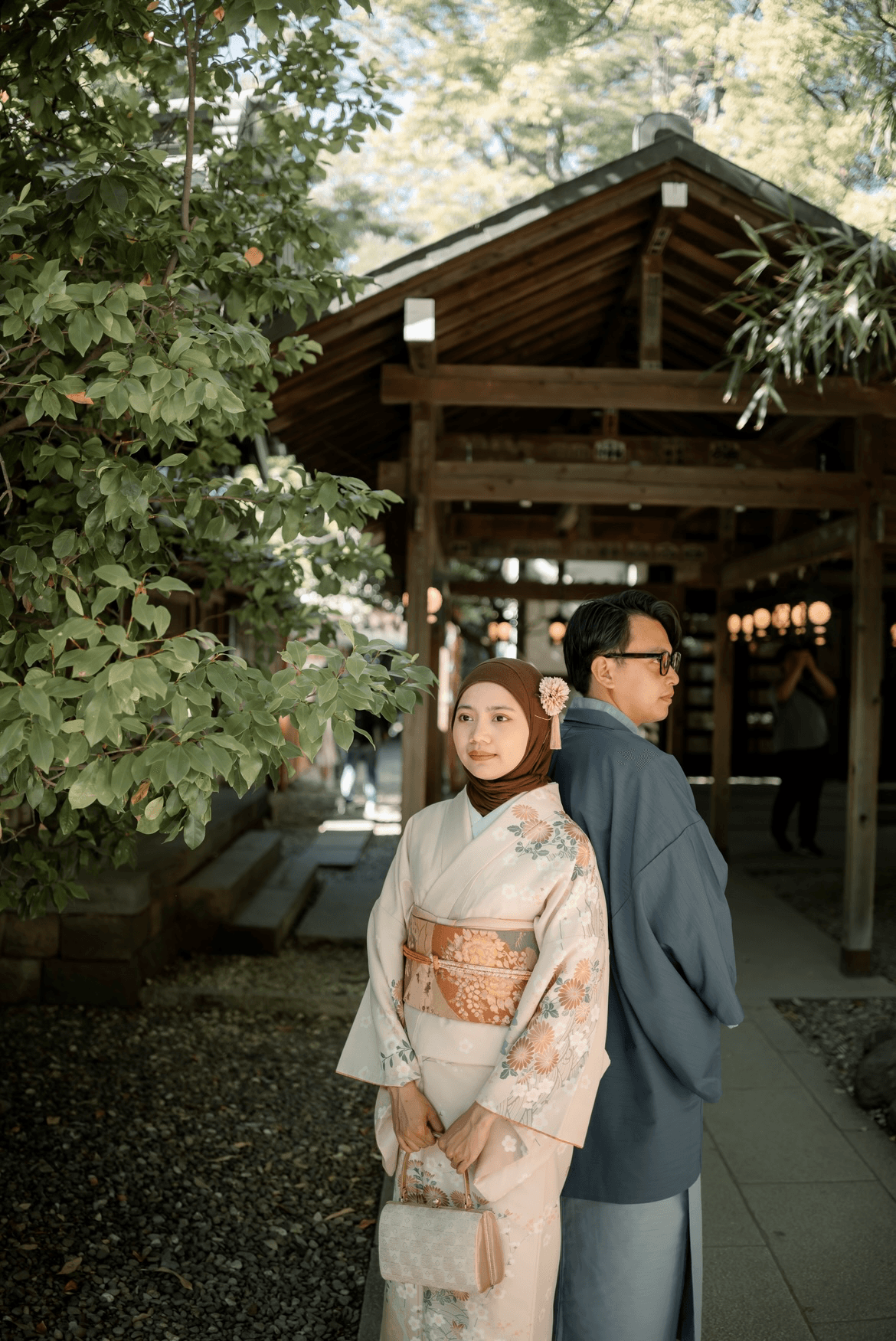 Kimono couple photo 2