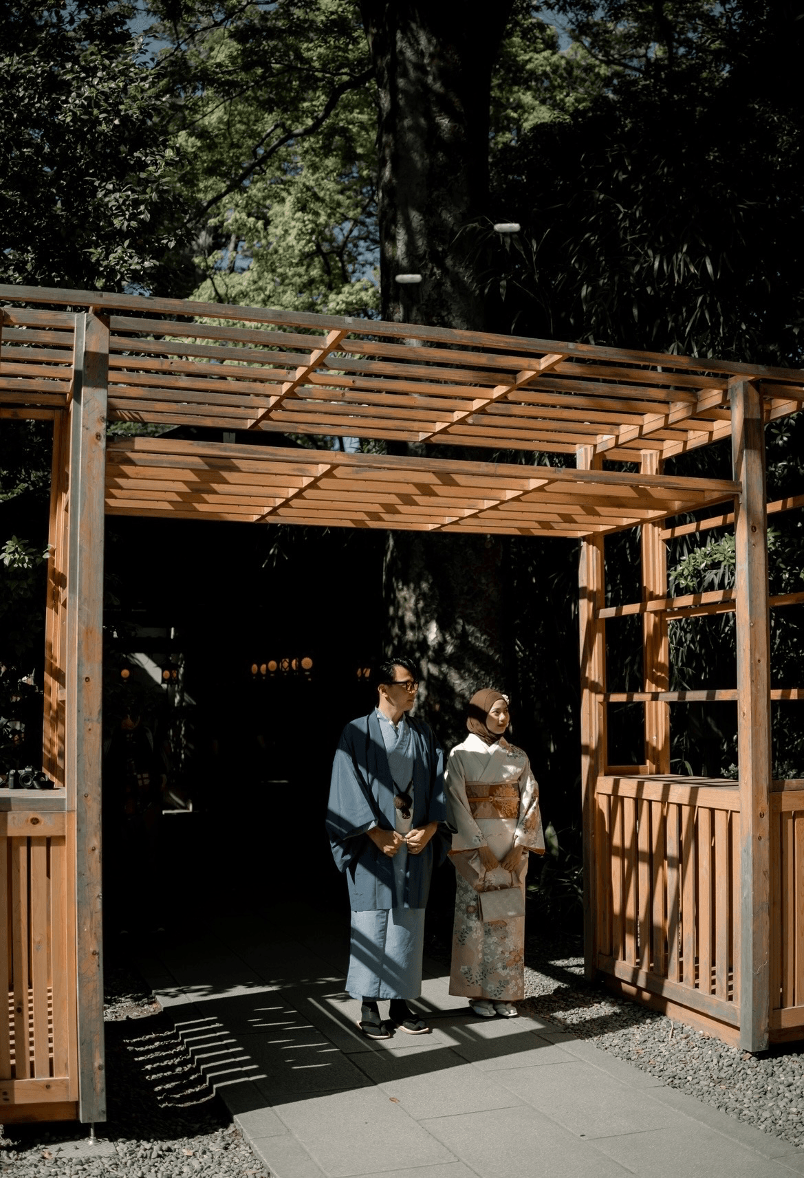 Kimono couple photo 3